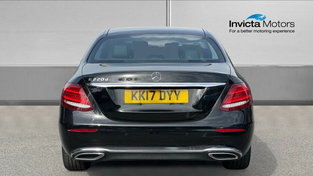 Mercedes-Benz E Class Se Premium KK17DYY Black #4