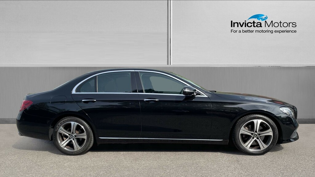 Mercedes-Benz E Class Se Premium KK17DYY Black #2
