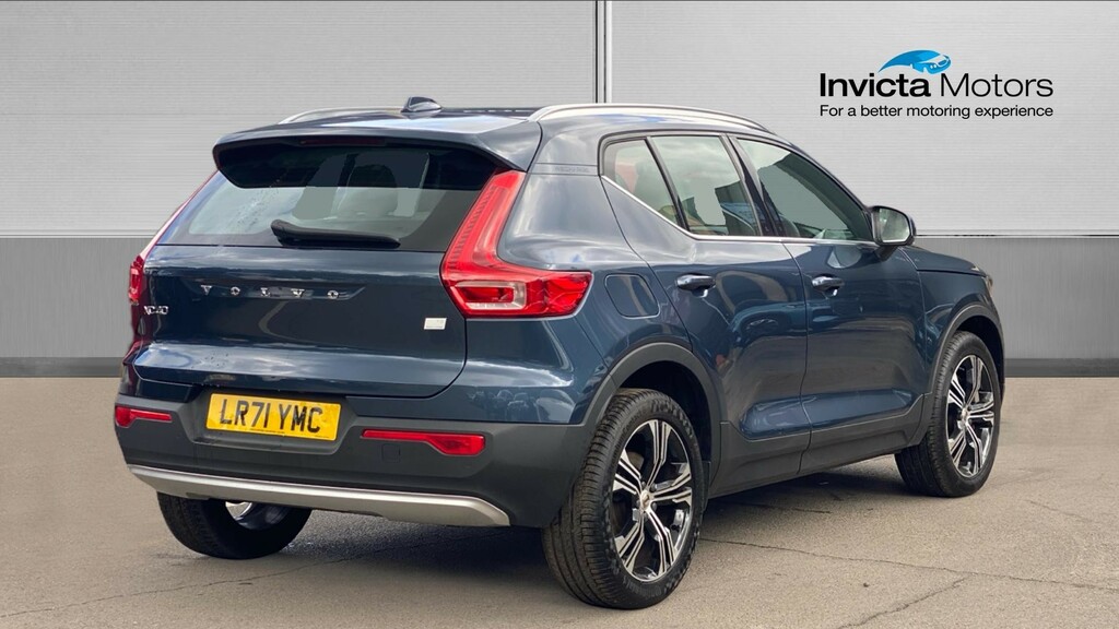 Volvo XC40 Recharge Phev Inscription LR71YMC Blue #3