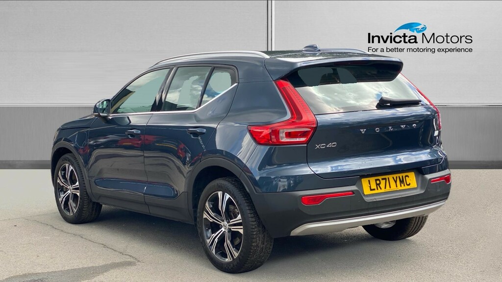 Volvo XC40 Recharge Phev Inscription LR71YMC Blue #5