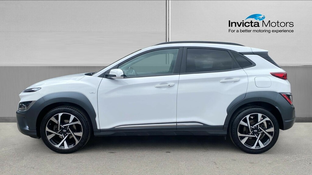Hyundai Kona Premium CX72YAH White #6