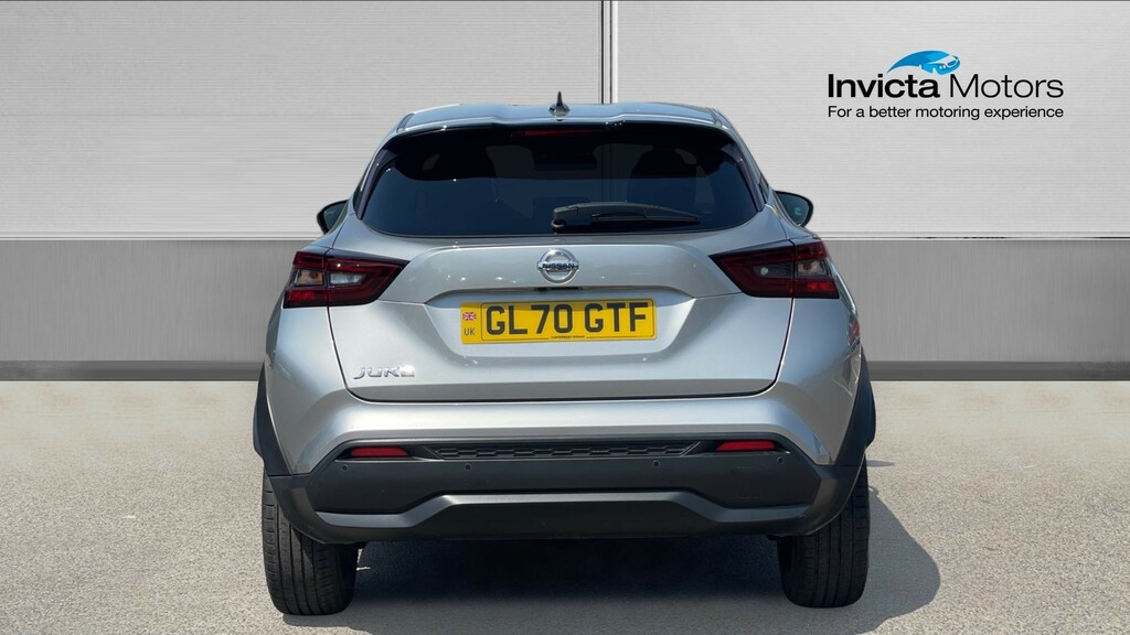 Nissan Juke Tekna Silver #4