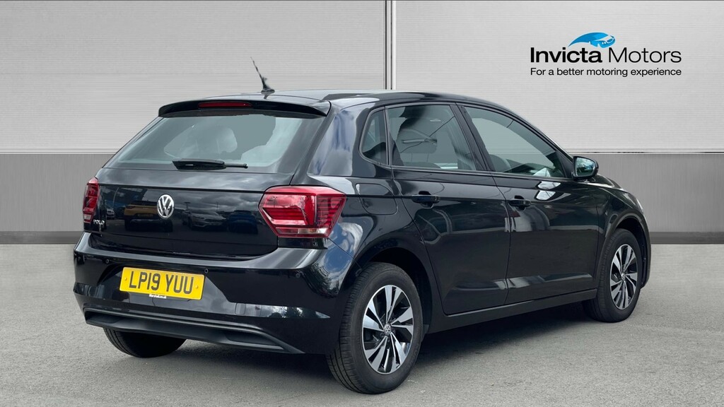 Volkswagen Polo Se Black #3