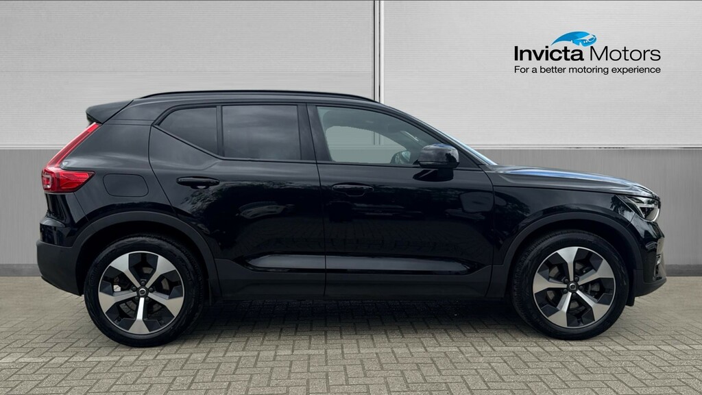 Volvo XC40 Ultimate Dark Black #2