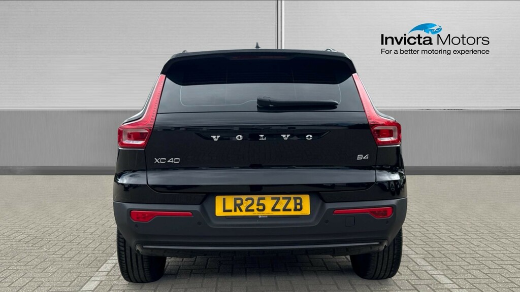 Volvo XC40 Plus Dark LR25ZZB Black #4