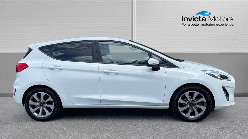 Ford Fiesta Trend White #2