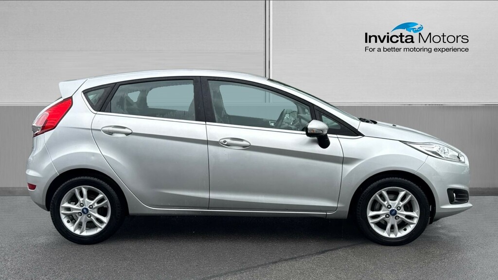 Ford Fiesta Zetec Silver #2