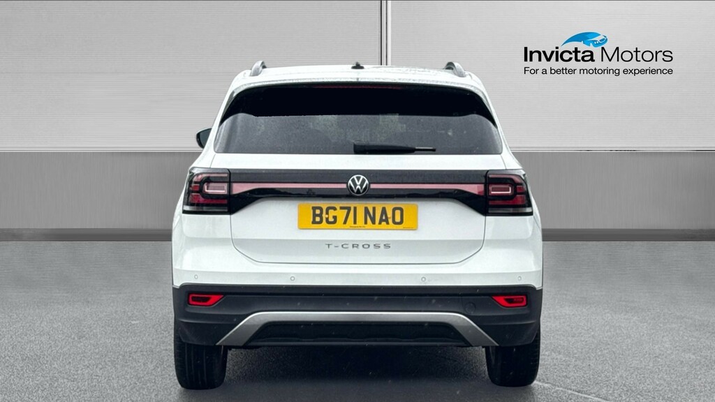 Volkswagen T-Cross Active White #4