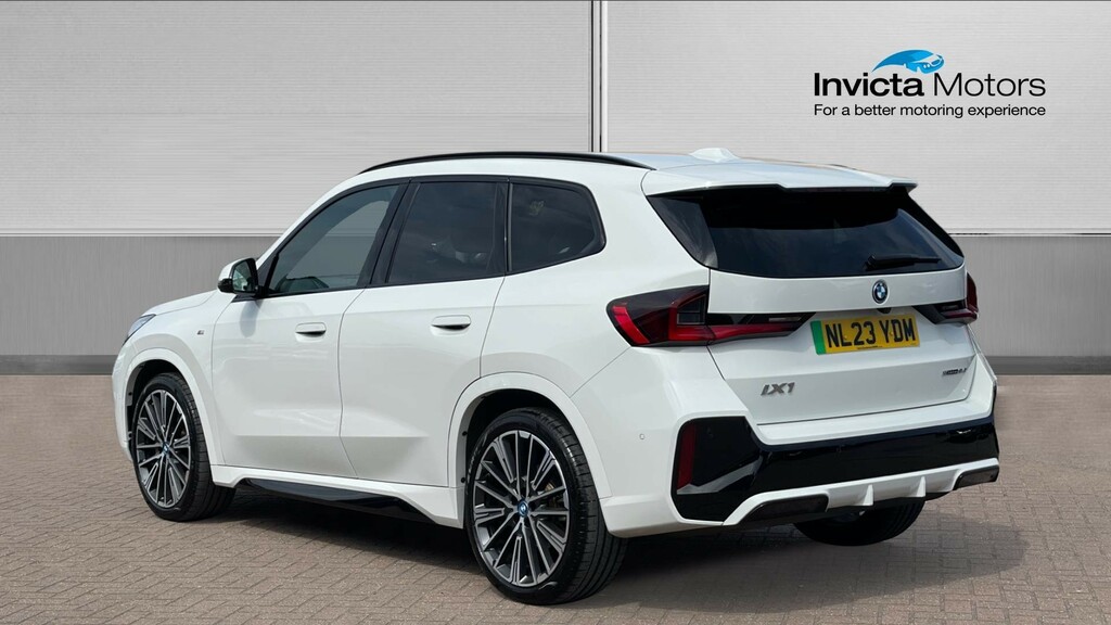 BMW iX1 M Sport White #5