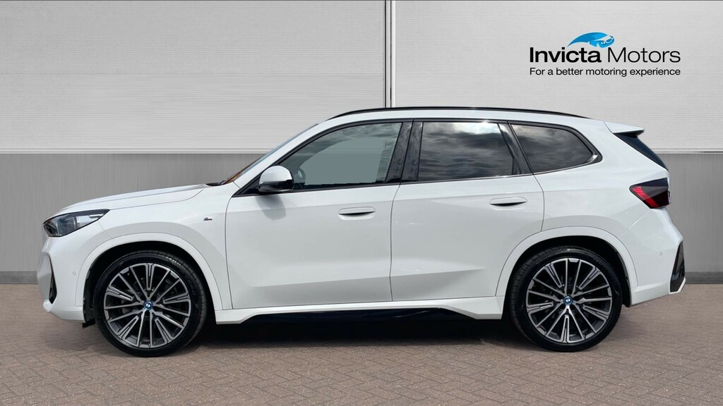 BMW iX1 M Sport White #6