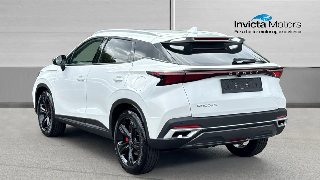 Omoda 5 Petrol Noble YE26KJH White #5