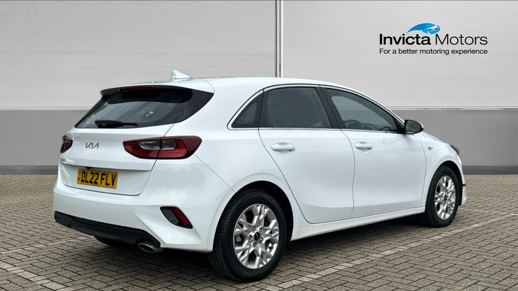 Kia Ceed 2 White #3