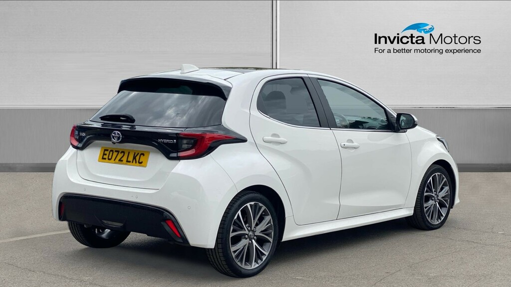 Toyota Yaris Excel EO72LKC White #3