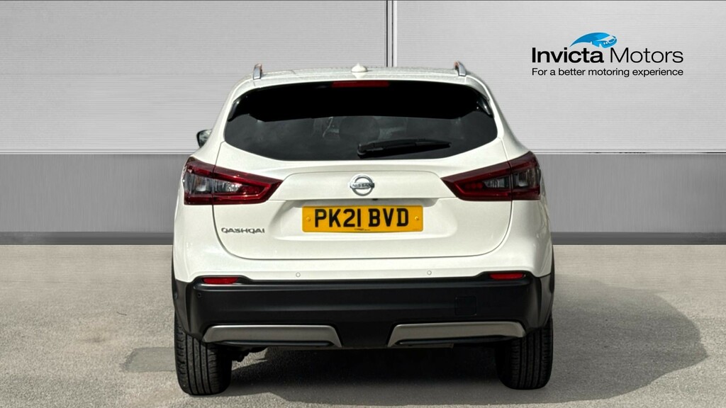 Nissan Qashqai N-connecta PK21BVD White #4
