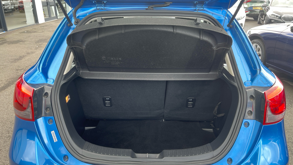 Mazda 2 1.5 Gt Sport Nav Hatchback Blue #15