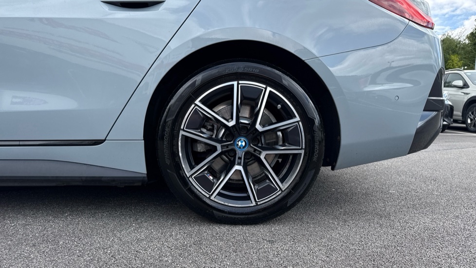 BMW i4 40 M Sport Grey #18