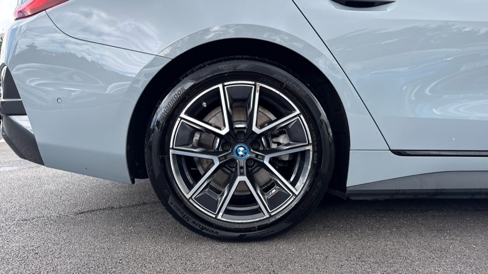 BMW i4 40 M Sport Grey #19