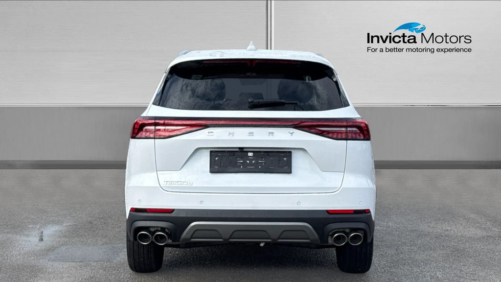 Chery Tiggo 8 Summit White #4