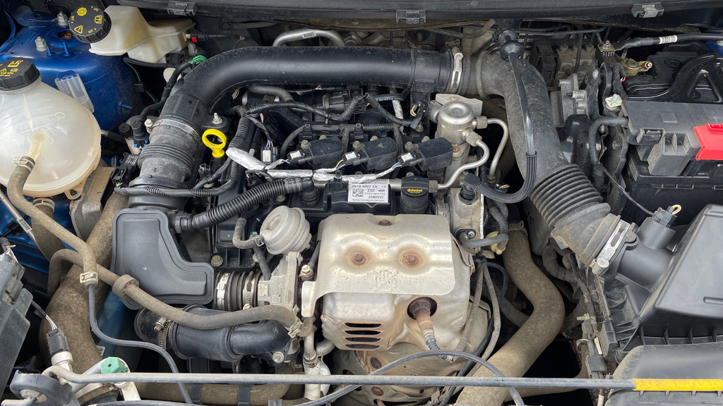 Ford Ecosport Active Silver #16
