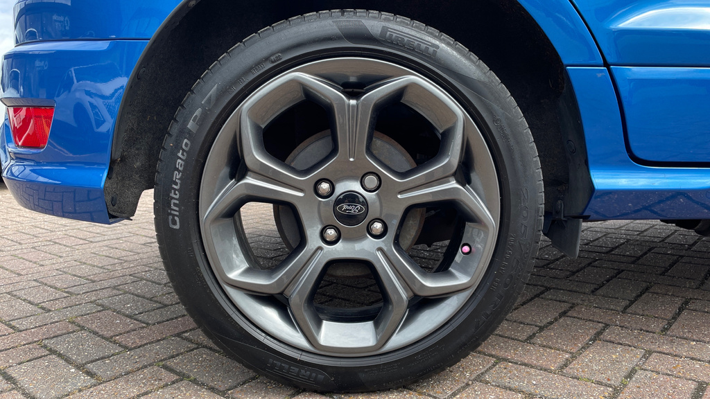 Ford Ecosport Active Silver #19