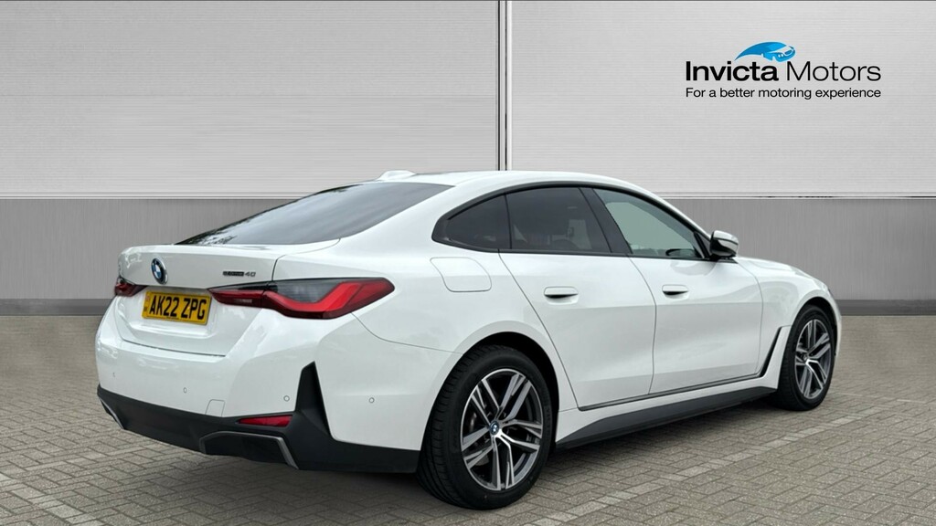 BMW i4 Sport White #3