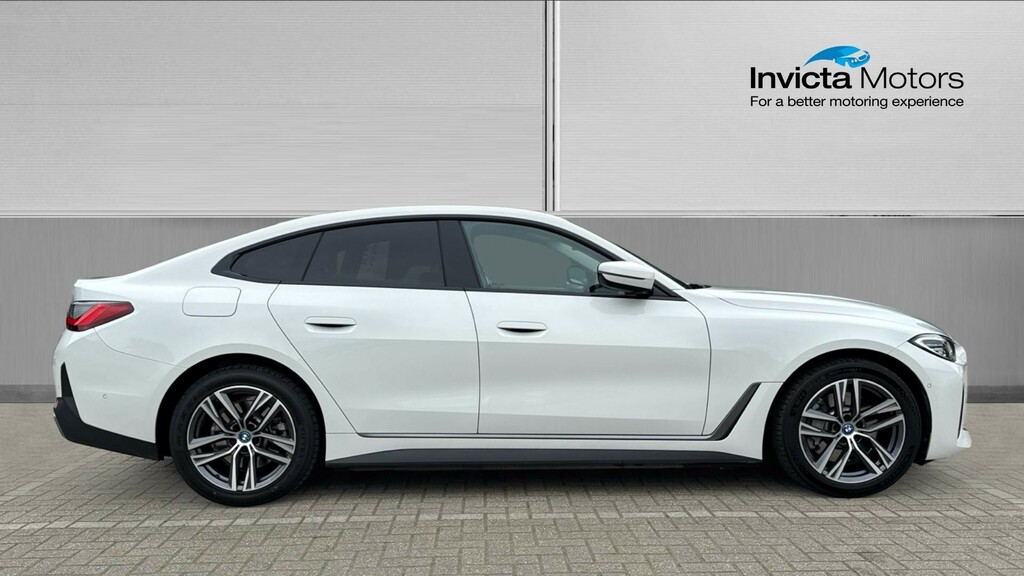 BMW i4 Sport White #2