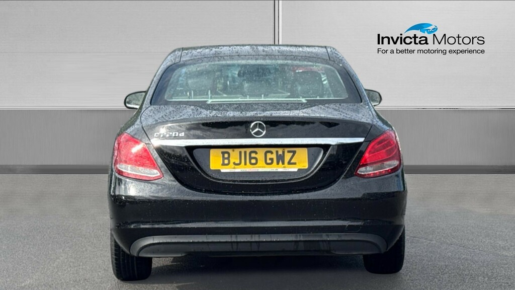 Mercedes-Benz C Class Se Black #4