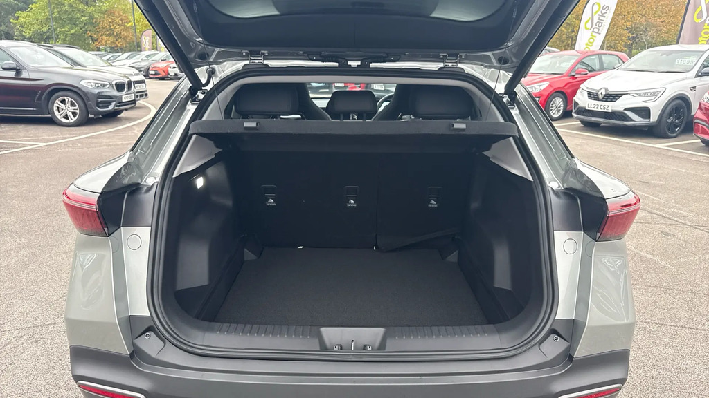 Omoda E5 155Kw Knight 61Kwh Silver #15