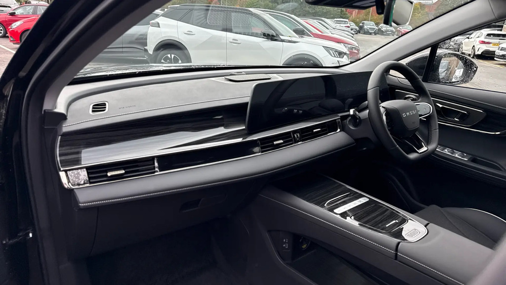 Omoda E5 155Kw Knight 61Kwh Silver #10