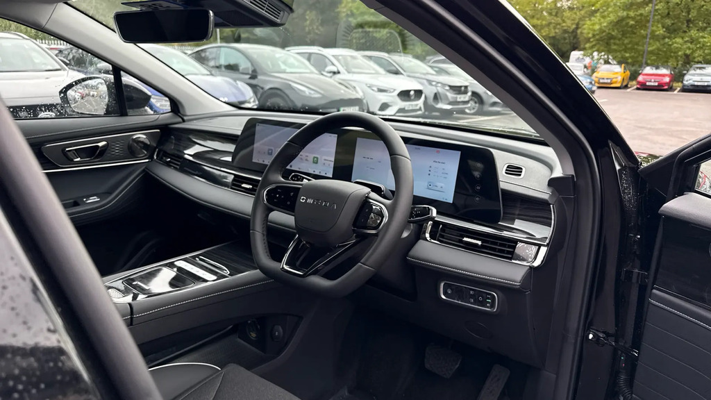 Omoda E5 155Kw Knight 61Kwh Silver #9