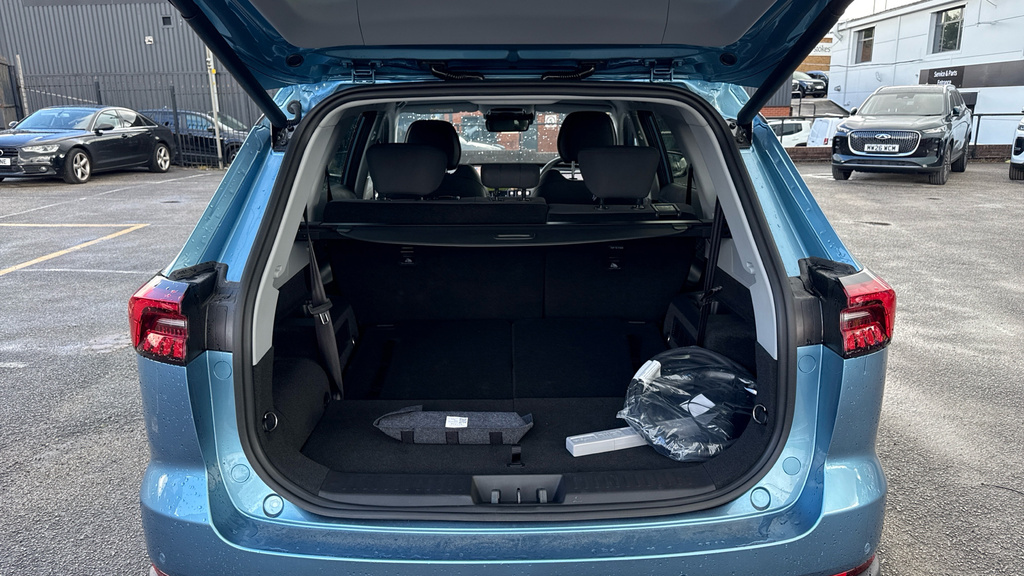 Chery Tiggo 8 1.5T Phev Summit Dht Estate White #15