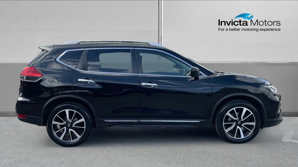 Nissan X-Trail Tekna Black #2