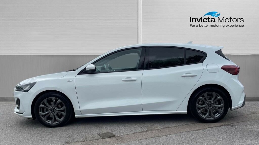 Ford Focus St-line EF25YPD White #6