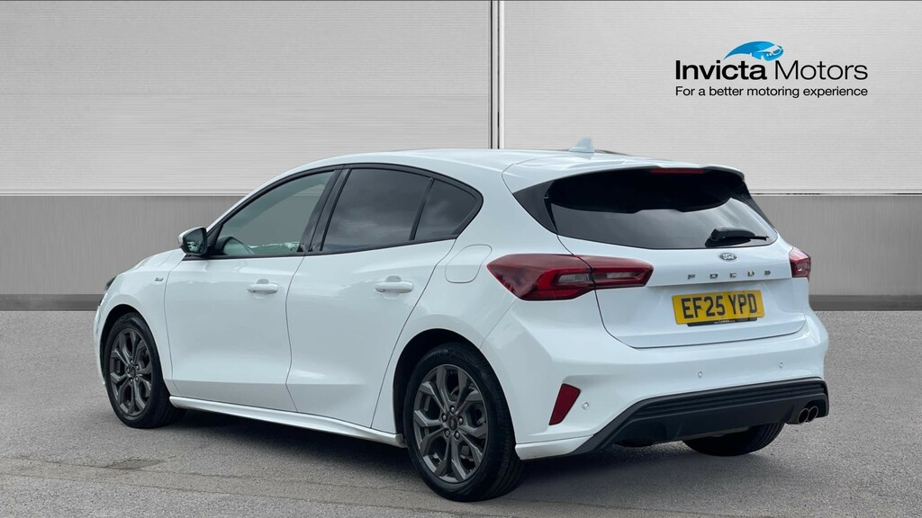 Ford Focus St-line EF25YPD White #5