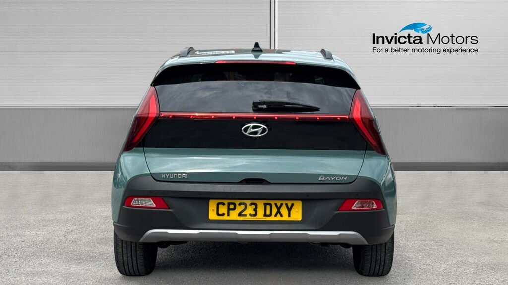 Hyundai Bayon Premium Green #4