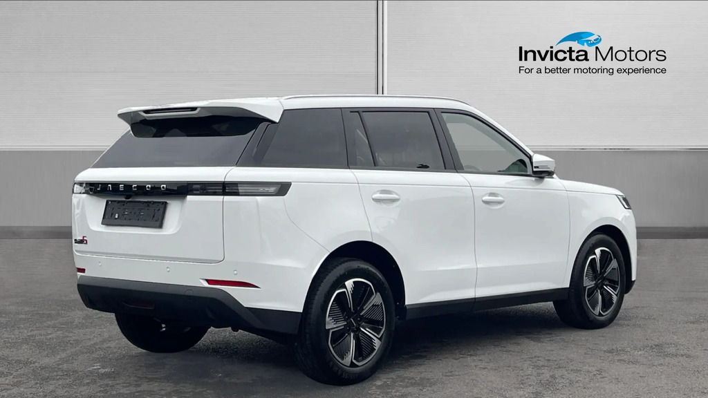 JAECOO 5 Petrol Luxury White #3