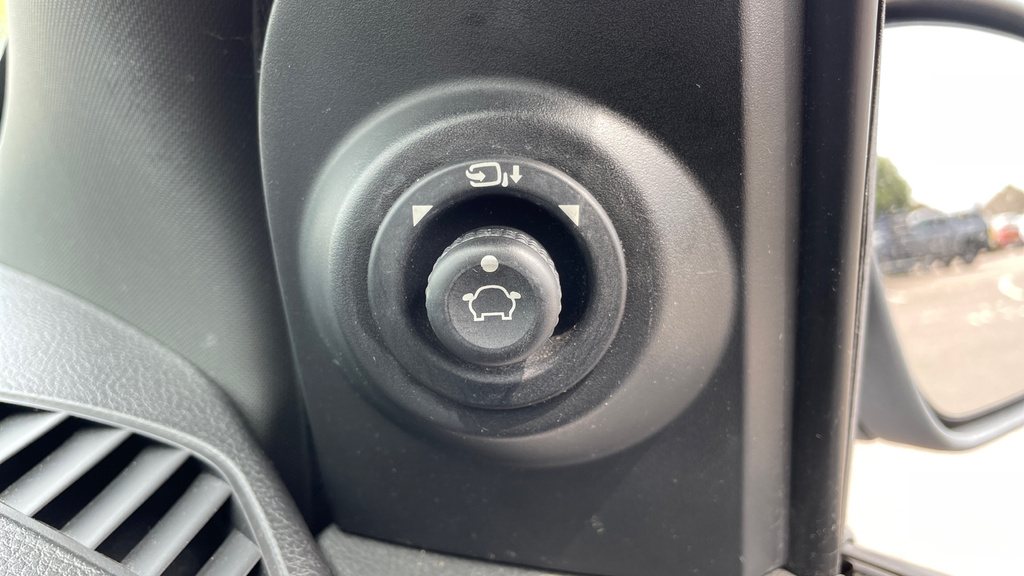 Ford KA+ 1.2L Zetec 2019 68 White #27