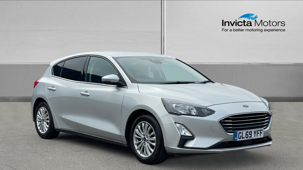 Ford Focus Titanium Silver