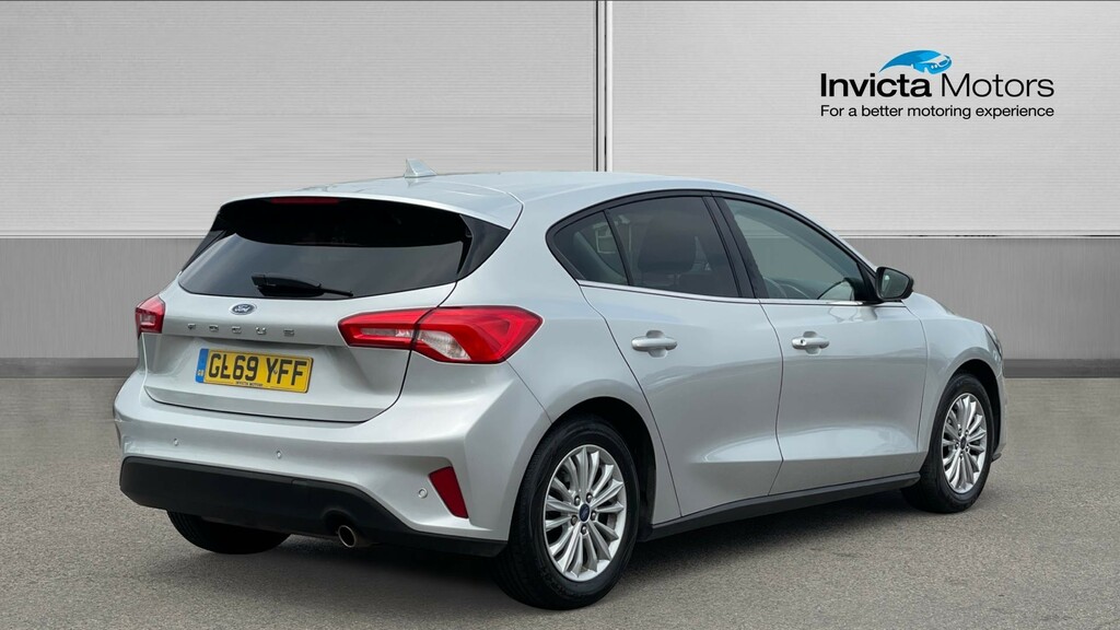 Ford Focus Titanium Silver #3