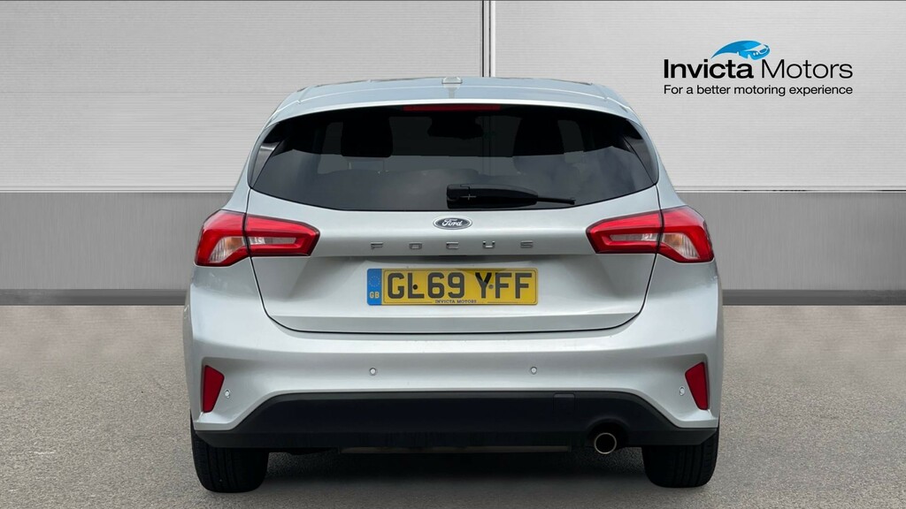 Ford Focus Titanium Silver #4