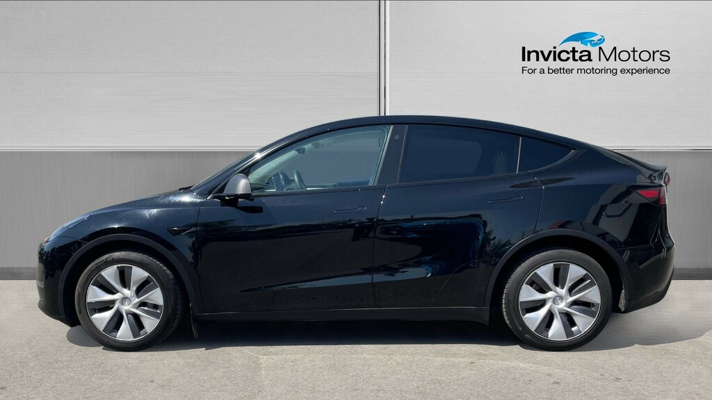 Tesla Model Y Long Range Awd MV22NZT Black #6