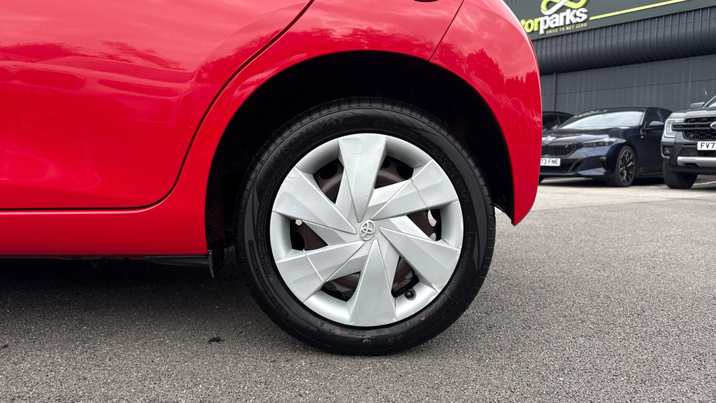 Toyota Aygo X X-press Grey #18