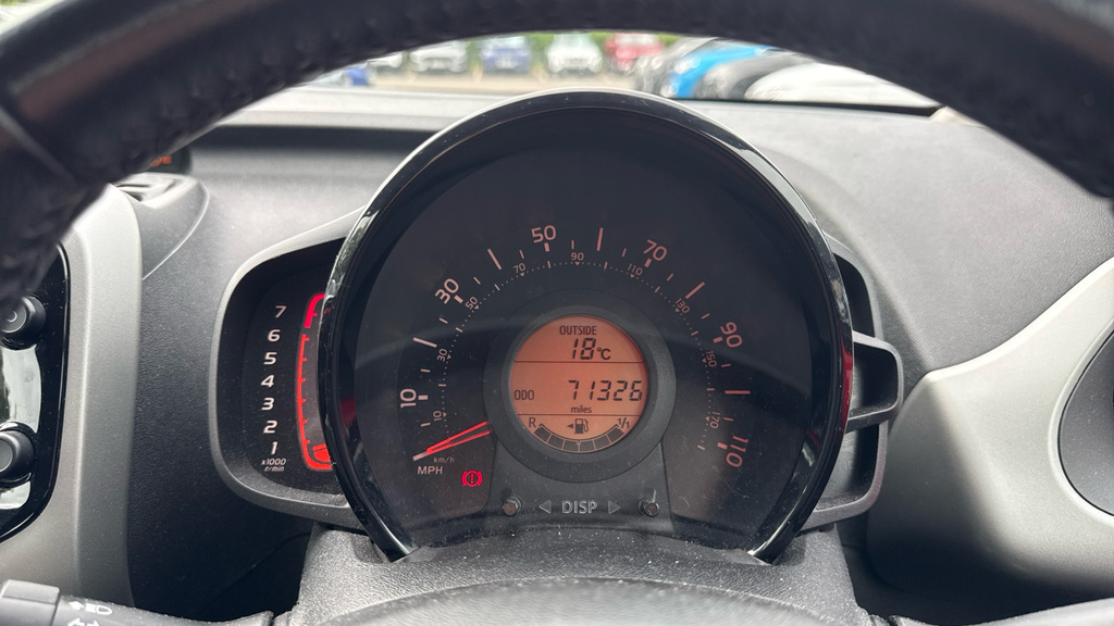 Toyota Aygo X X-press Grey #13