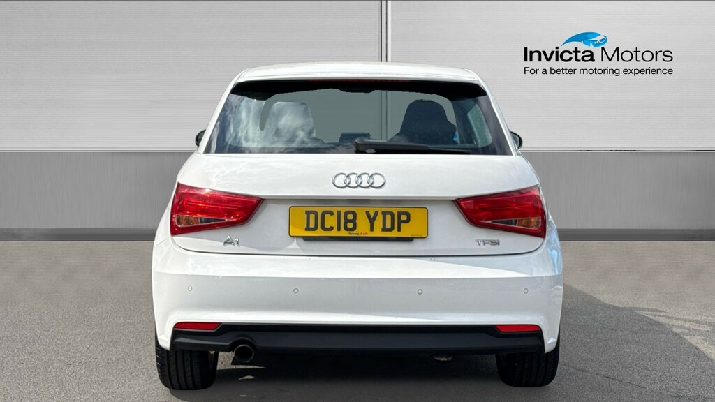 Audi A1 Sport White #4