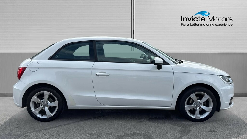 Audi A1 Sport White #2