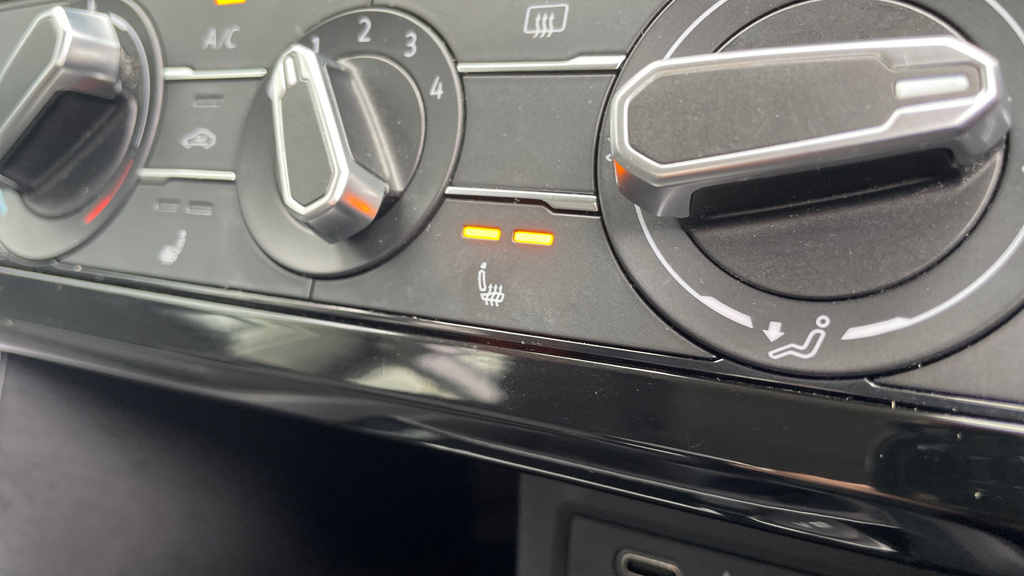 Volkswagen T-Cross Active Grey #27