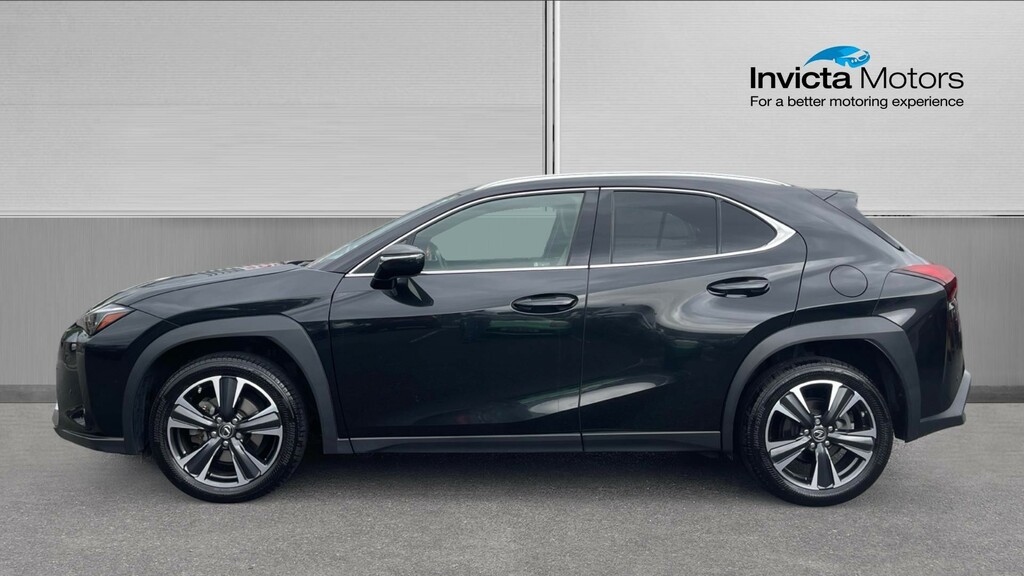 Lexus UX Estate Black #6
