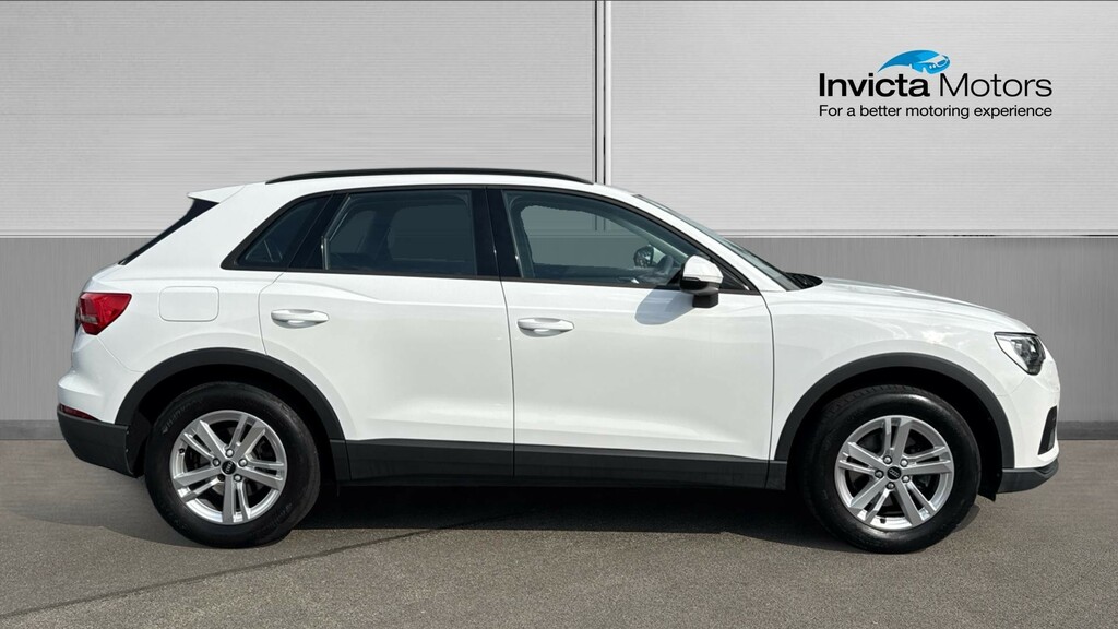 Audi Q3 Technik White #2