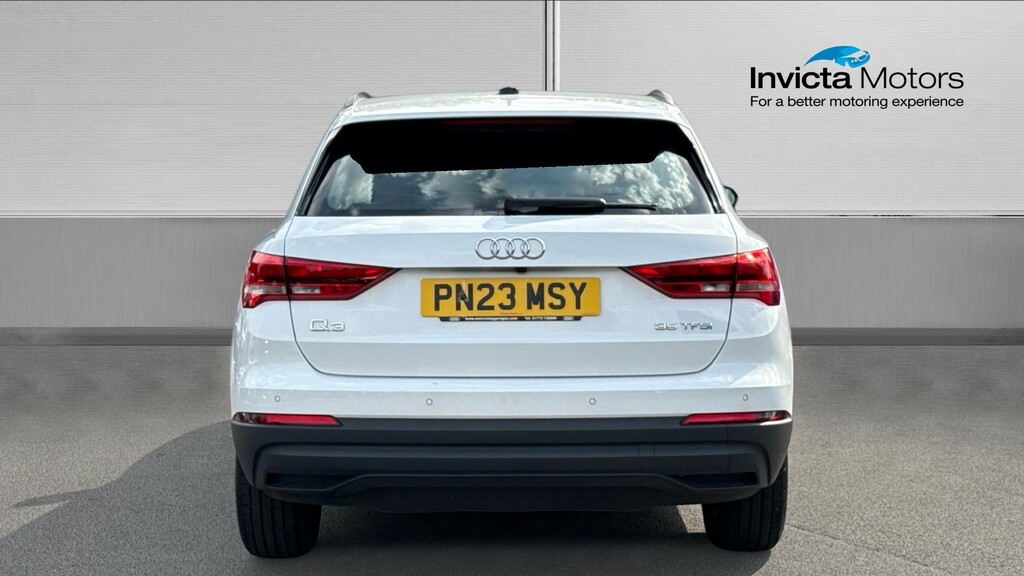 Audi Q3 Technik White #4