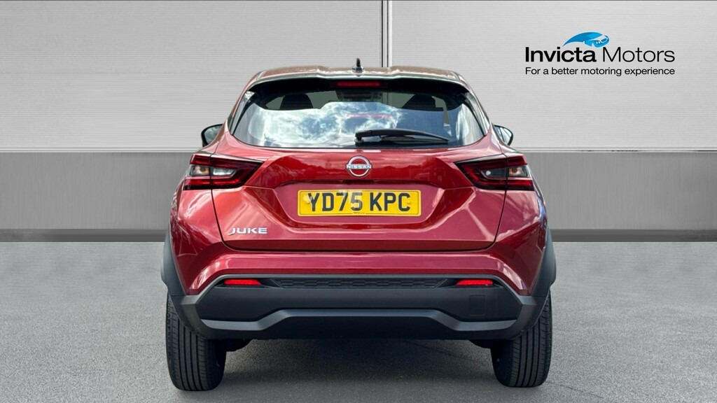 Nissan Juke 1.6 Hybrid Tekna Black #4